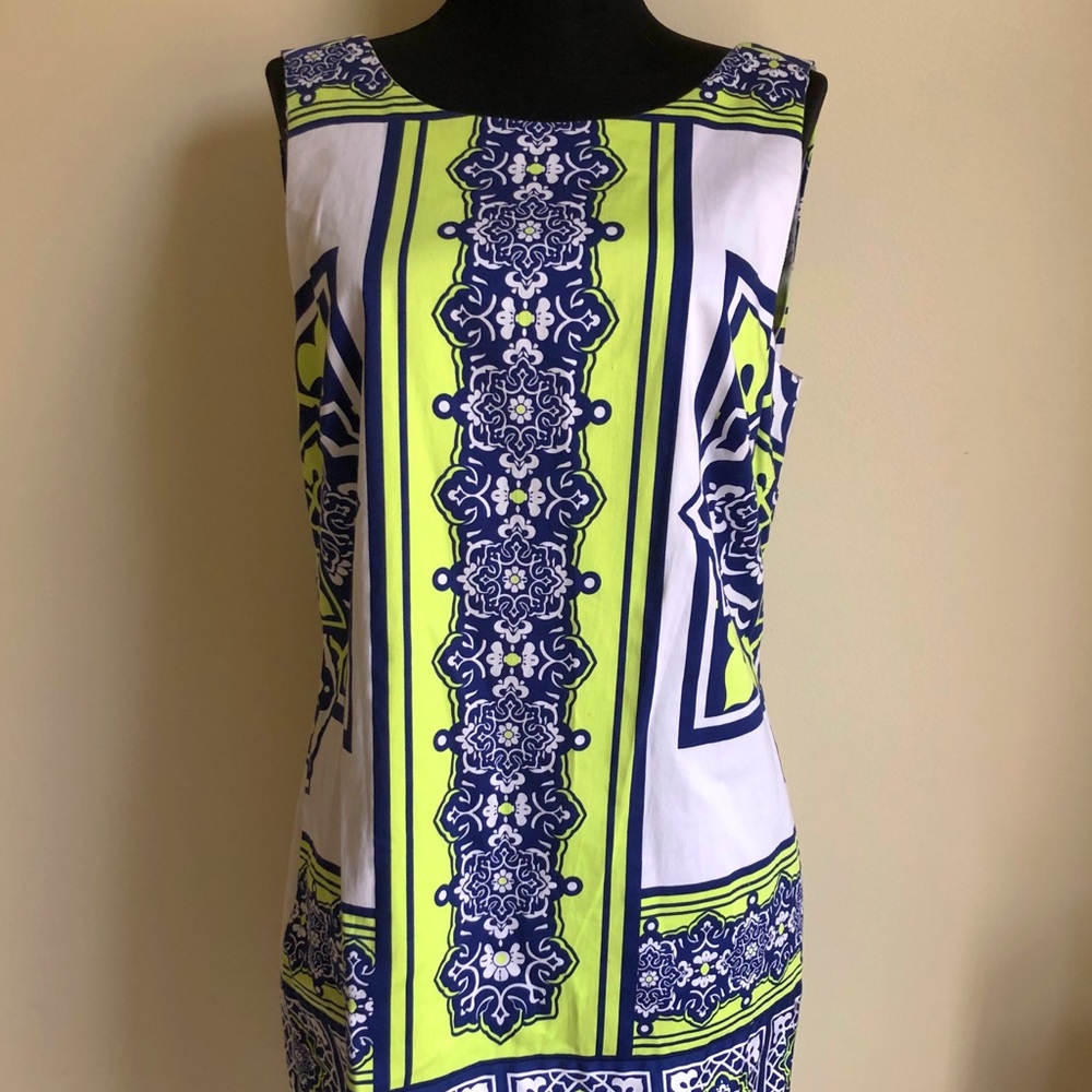 Stylish sleeveless Dress